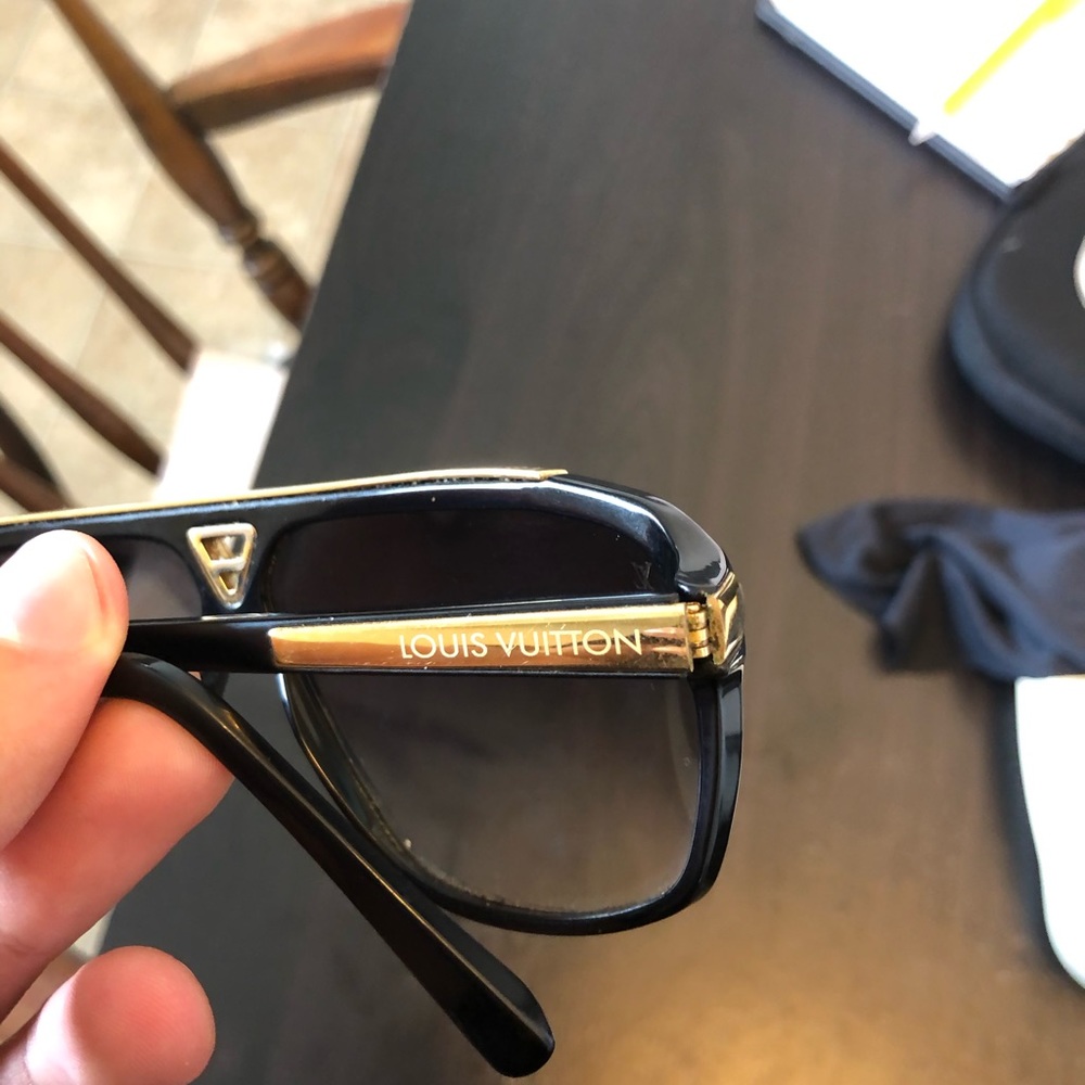 Louis Vuitton Evidence Sunglasses - Picture 6 of 7